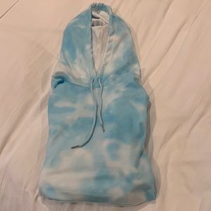 BRAND: OrderPlus — SIZE: SMALL — COLOR: BLUE WHITE TIE-DYE